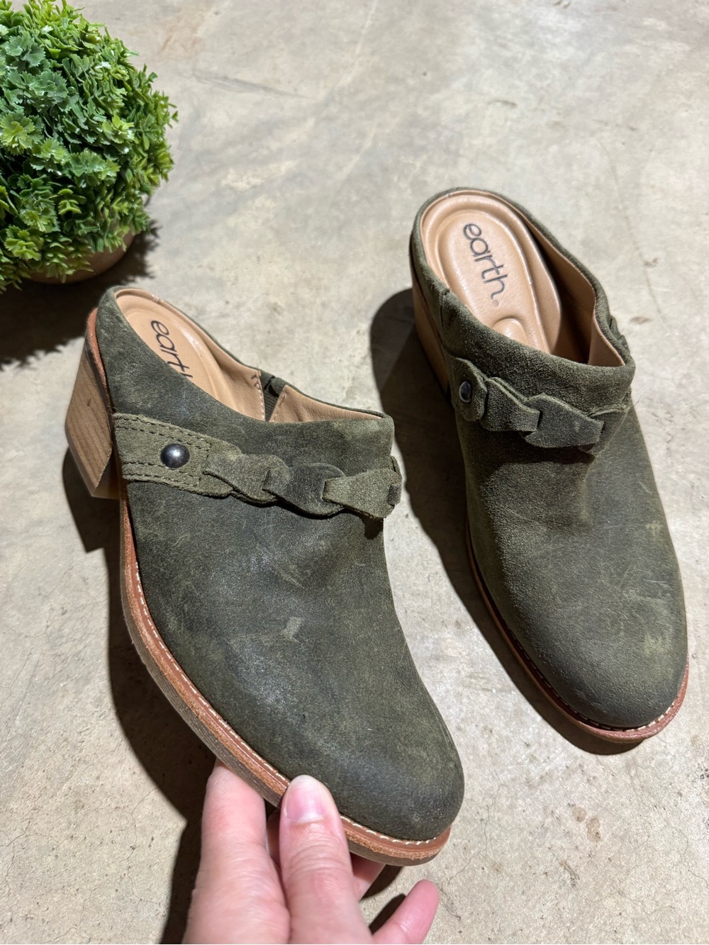 Earth Shoes Green Leather Suede Mules Women Size 8 Slip On Booties Fall Boho